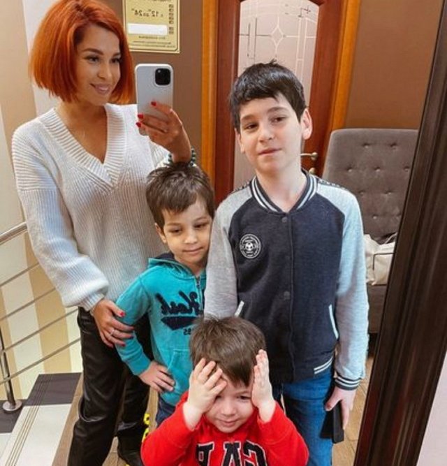 Юлия Салибекова пригрозила свекрови, что не будет давать видеться с внуками
