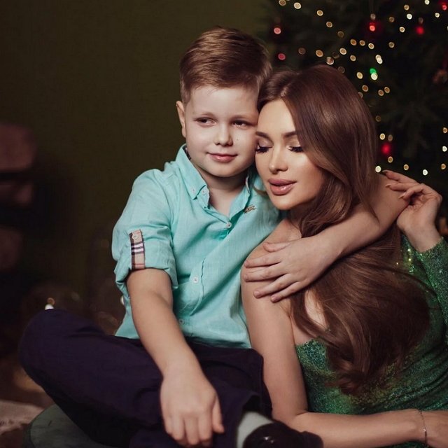 Евгения Феофилактова пожаловалась на отцовские качества Гусева