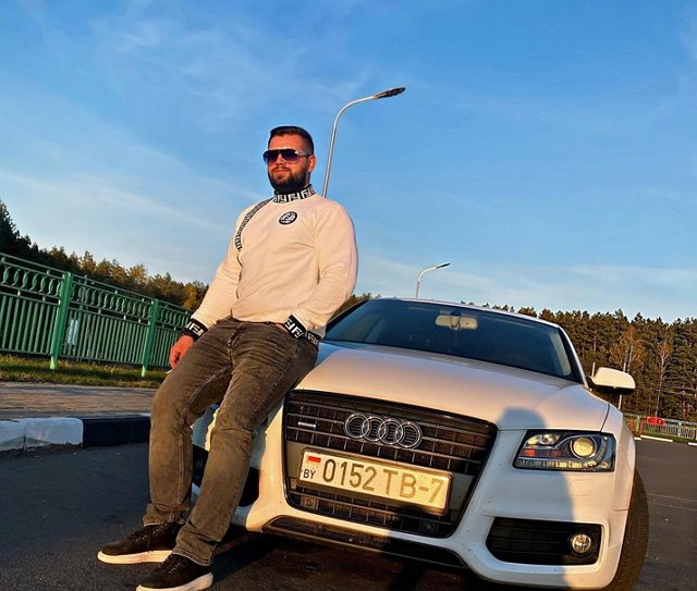 Новенький участник Александр Шейпак