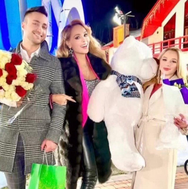 Свежие фото участников (1.03.2022)