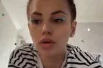 Александра Артёмова сидит на греческой диете