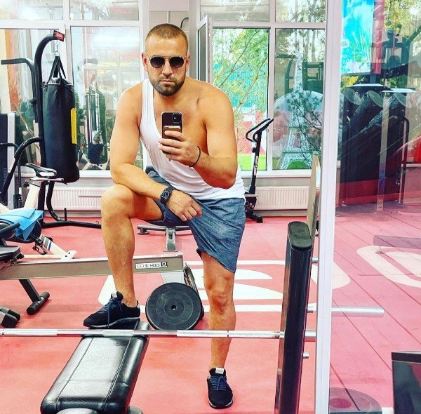 Алексей Адеев повздорил с новым участником Дома-2