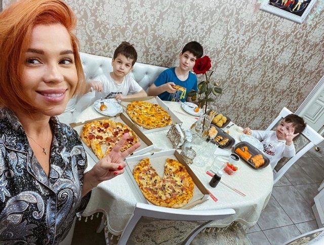 Юлия Салибекова не справляется с сыновьями