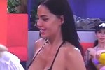 Бюст Алёны Опенченко впечатлил Юлию Белую