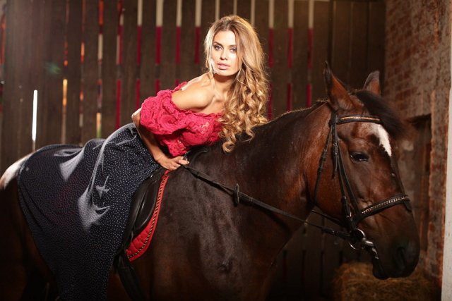 Виктория Боня получила травму от падения с лошади