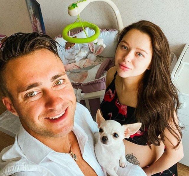 Алексей Безус: Собрали кроватку, собрали комод