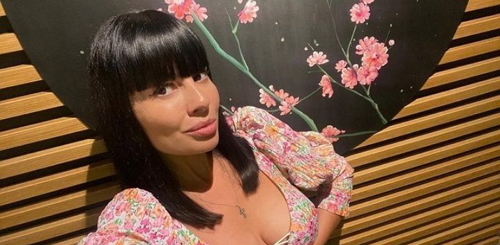 Нелли Ермолаева стала двойником Насти Каменских