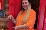Александра Черно оставила в Сергиевом Посаде свой зуб