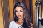 Ведущие смогли найти парня для Анны Самониной