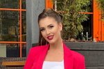 Анна Бузова посмеялась над «богатыми» хейтерами