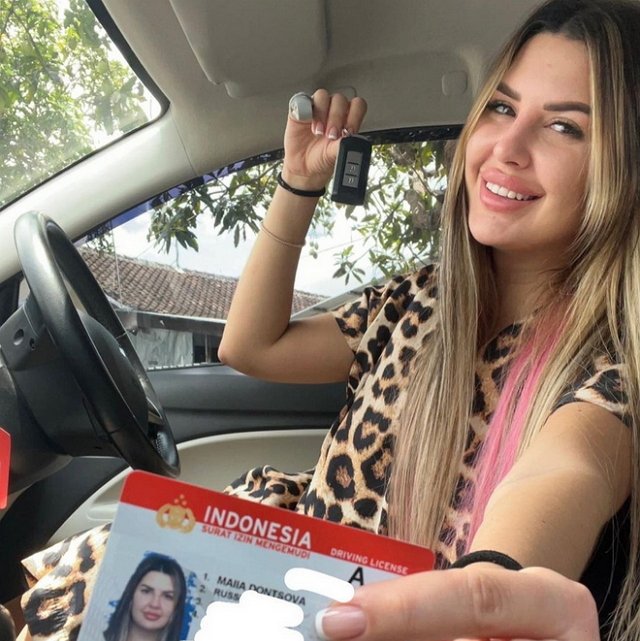 Майя Донцова: Я получила права!