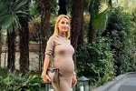 Беременная Ольга Орлова с мужем покинули Россию
