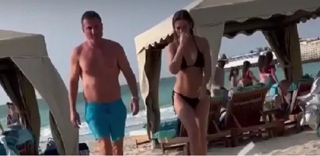 Ольгу Бузову застукали с депутатом на пляжах Дубая