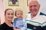 Кристина Черкасова: Всегда на спорте - зарядка, огород...