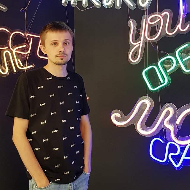 Новенький участник Дмитрий Головаш