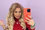 Юлия Салибекова начала украшать дом к Новому году