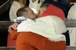 Тетерев собирается ехать в Египет, оставив Гурину на поляне