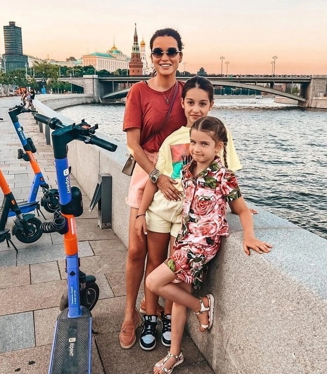 Бородина объяснила, почему дочери не общаются с родителями своих отцов