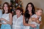 Катя Жужа отправила детей в детский сад, разочаровавшись в нянях