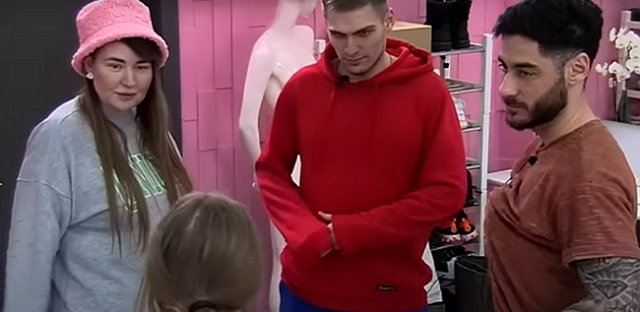 Саша Черно пригласила на поляну маму Федотова
