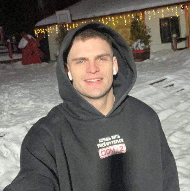 Александр Федотов решил остаться с Элиной Рахимовой