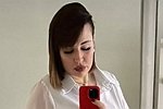 Александра Черно вынуждена идти на поклон к младшей сестре