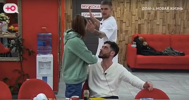 Виктория Лысковец набросилась с кулаками на Тиграна Салибекова