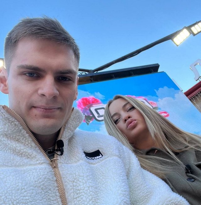Александру Федотову пора готовиться к отцовству?