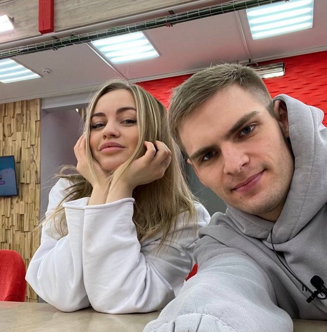 Элина Рахимова вспомнила про экс-супруга