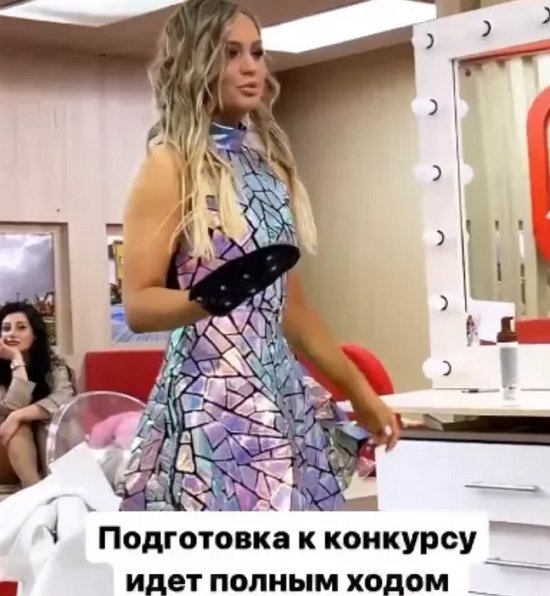Полыгалова и Рахимова стали фаворитками в конкурсе дефиле