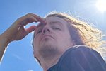 Май Абрикосов: Максим, не продавай квартиру!