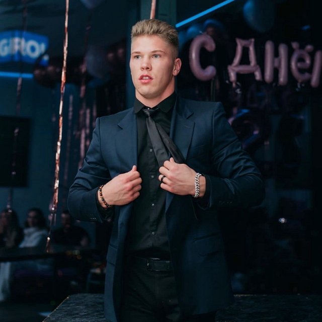 Свежие фото участников (23.04.2023)