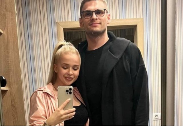 Александр Федотов показал свою новую девушку