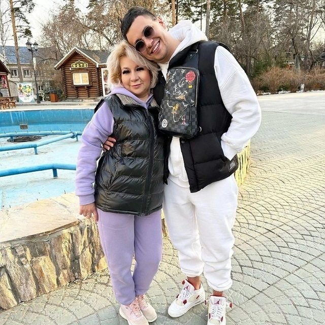 Свежие фото бывших участников (24.04.2023)