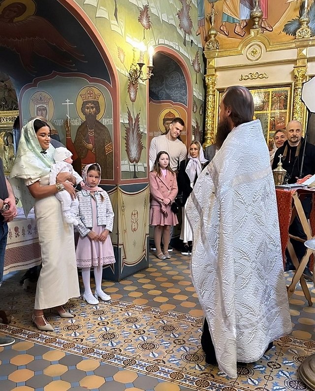 Ксения Бородина: Я стала её крёстной мамой Ксения Бородина: Я стала её крёстной мамой