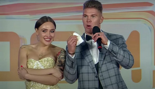 Илья Баженов получает знаки судьбы, толкающие его на свадьбу с Полыгаловой