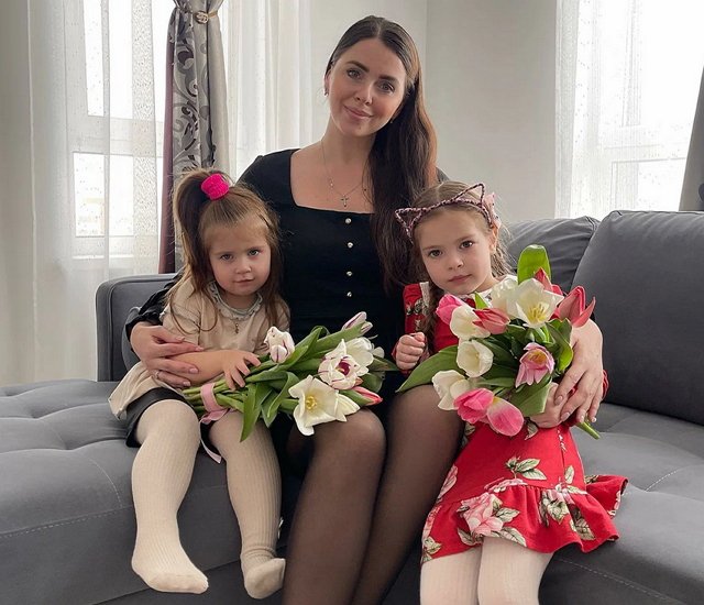 Ольга Рапунцель планирует отсудить у Дмитренко его квартиры и даже обчистила одну из них