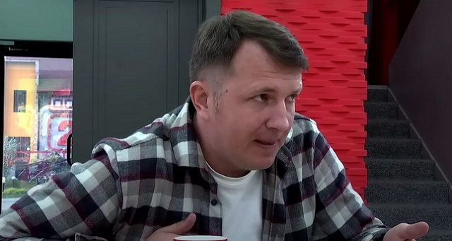 Либерж Кпадону шокирована завистью Яббарова к другим участникам Дома-2