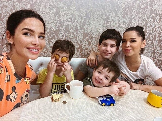 Катя Колисниченко поддержала сестру в трудную для неё минуту
