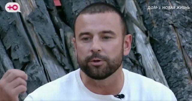Алексей Адеев и Анна Самонина опять устроили потасовку