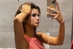 Анна Самонина «примерила» беременность