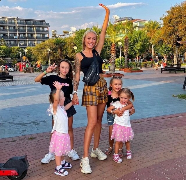 Алёна Ашмарина: Моя семья вся со мной! Алёна Ашмарина: Моя семья вся со мной!