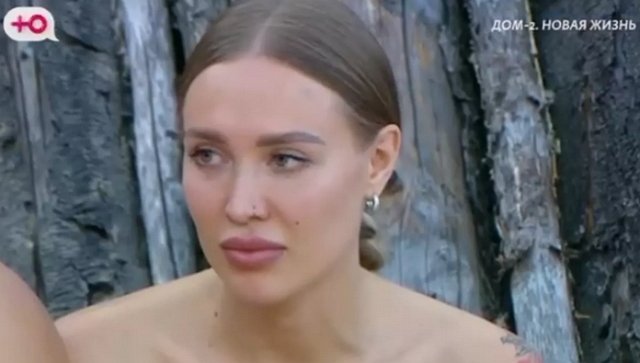 Анастасия Голд возмущена, что Лиза Полыгаловой назвала её «колхозом»