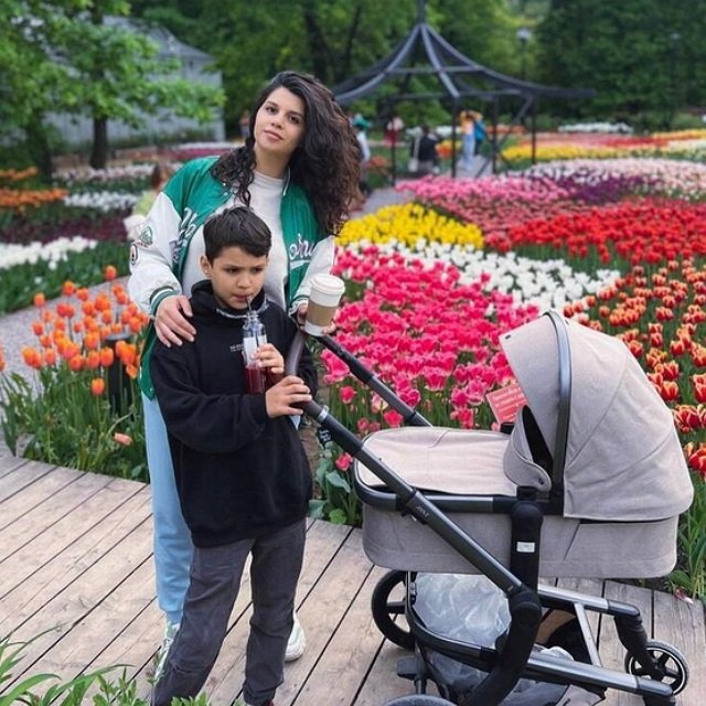 Алиана Устиненко рассказала, с какими трудностями столкнулась при третьей беременности
