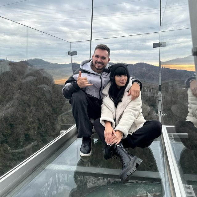 Ермолаева с мужем улетели на новогодние каникулы в Дагестан