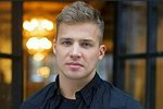 Олег Майами, рискуя жизнью, спас тонущую женщину