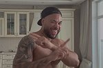 Мондезир Свет-Амур: Не нужно смотреть на женщину, как на Бога