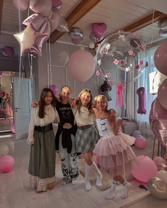 Мария Круглыхина: С 12-летием тебя, дочь моя! Мария Круглыхина: С 12-летием тебя, дочь моя!