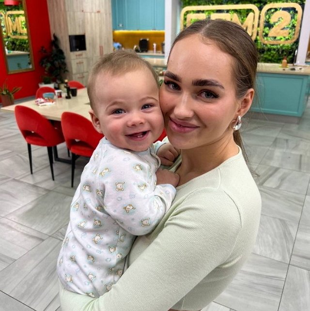 Салибекову расстраивает фривольное поведение её мамы