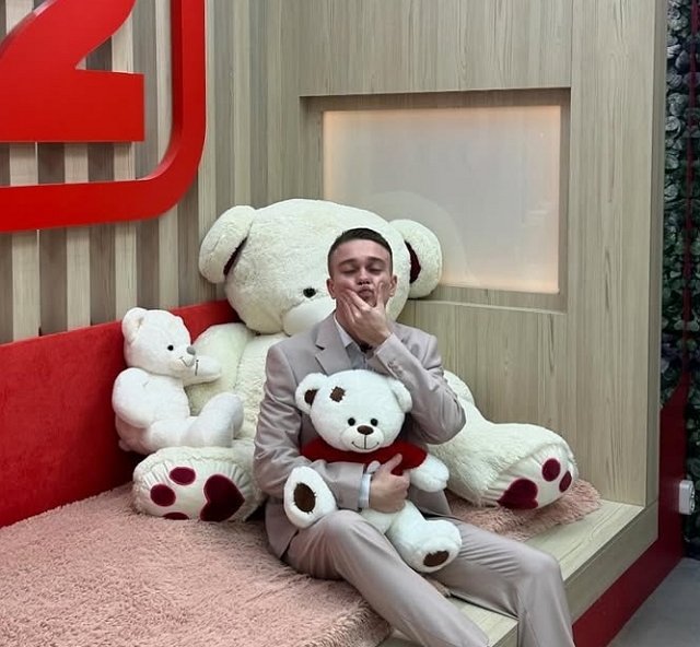 Вероника Гракович отправила мужа домой в Беларусь Вероника Гракович отправила мужа домой в Беларусь